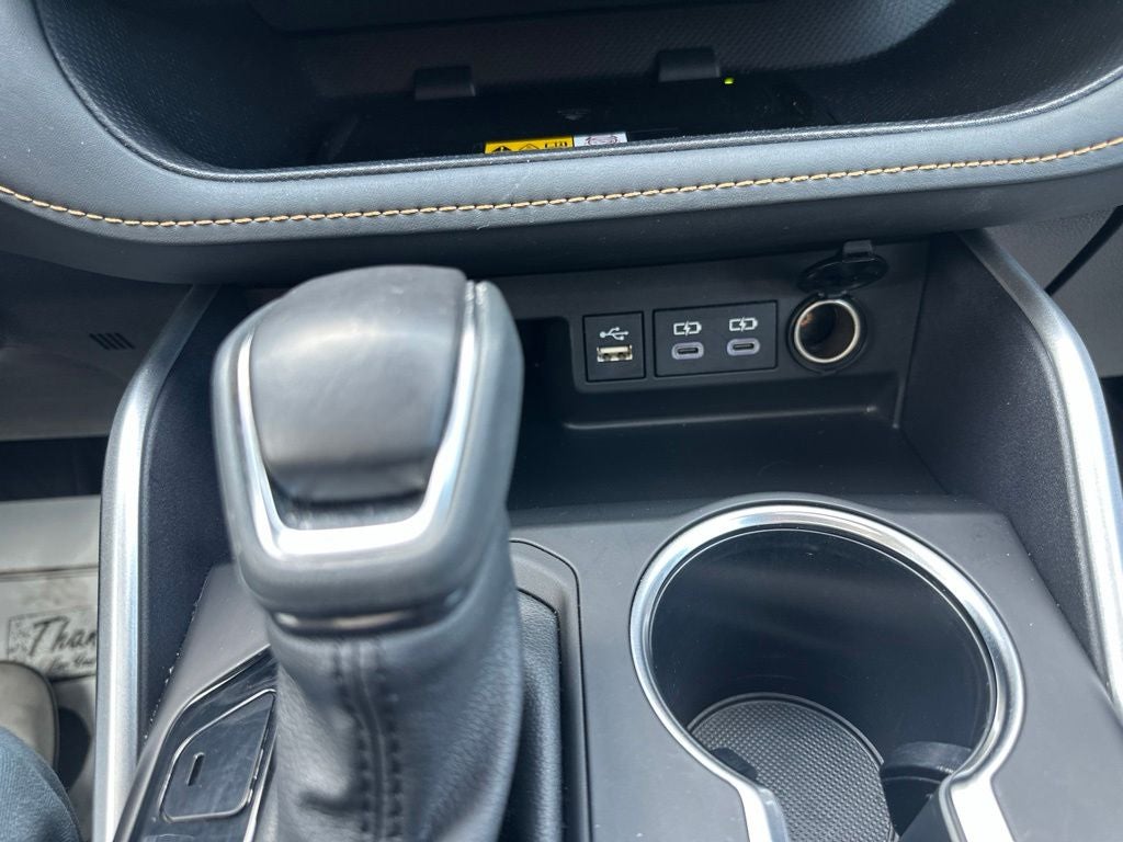 2023 Toyota Highlander Hybrid Bronze Edition