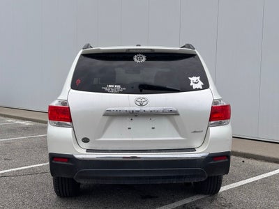 2011 Toyota Highlander SE