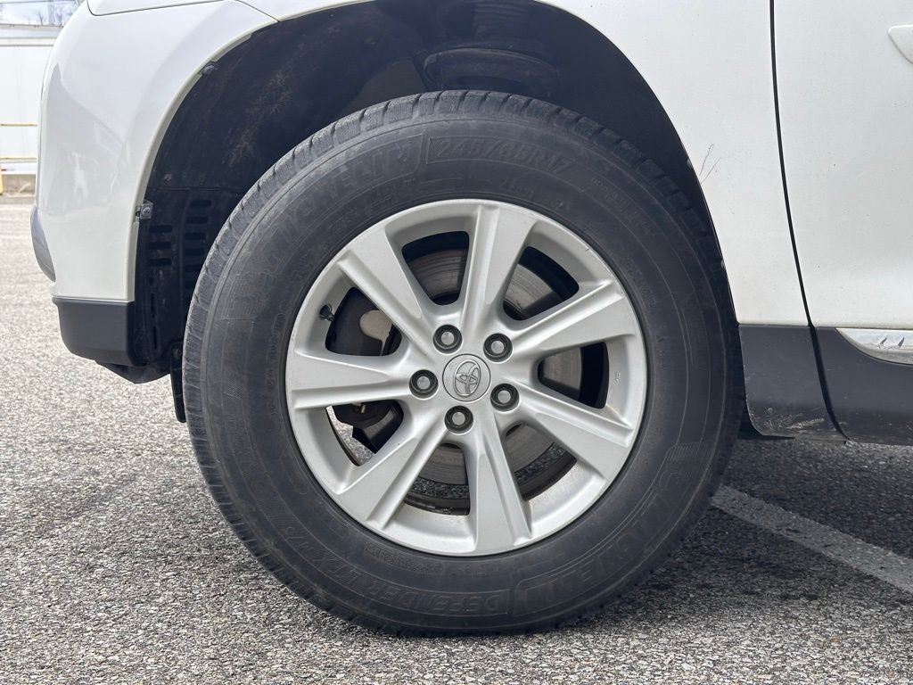 2011 Toyota Highlander SE