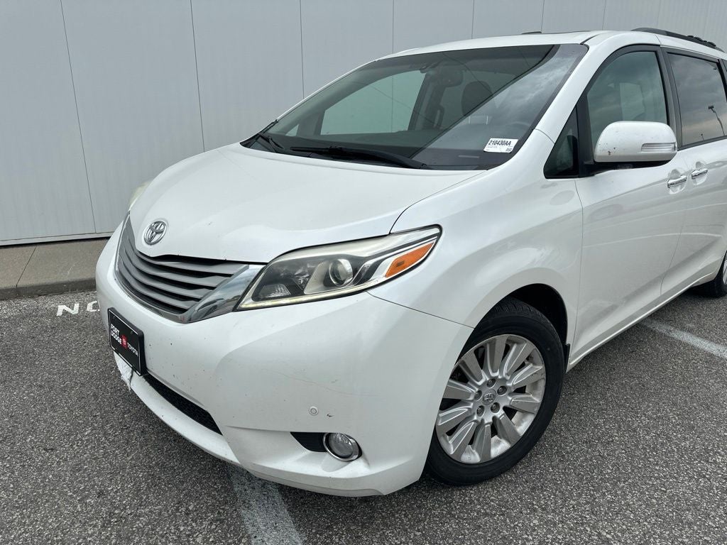 2015 Toyota Sienna Limited Premium 7 Passenger