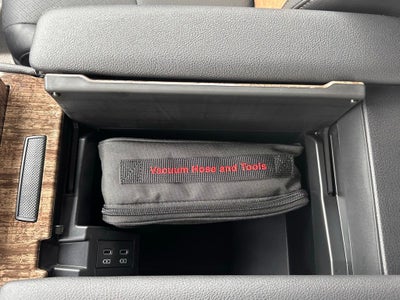 2026 Toyota Sienna Platinum Hybrid 7 Passenger