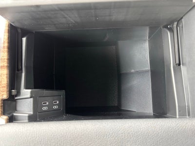 2026 Toyota Sienna Platinum Hybrid 7 Passenger