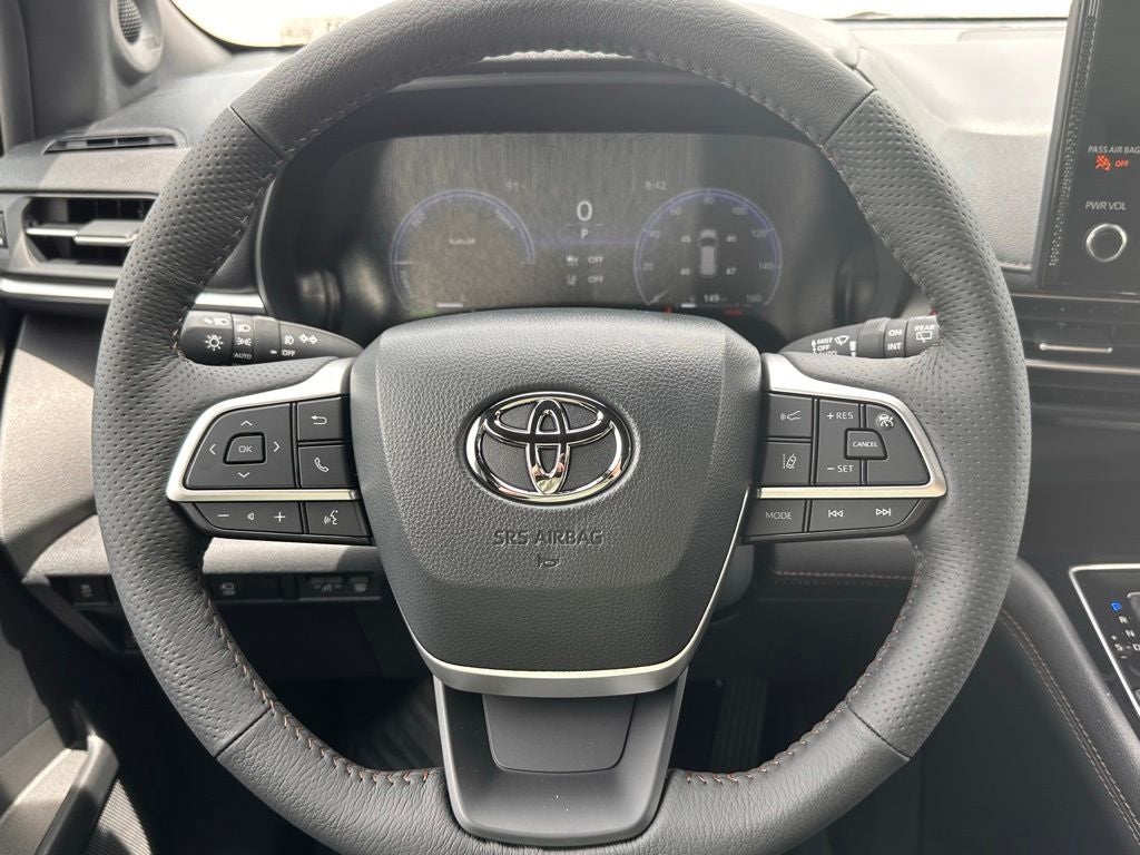 2026 Toyota Sienna Platinum Hybrid 7 Passenger