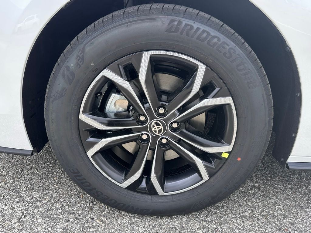 2026 Toyota Sienna Platinum Hybrid 7 Passenger