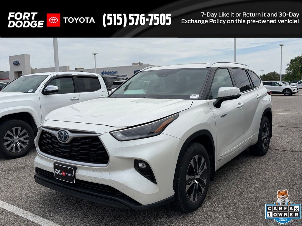 2021 Toyota Highlander XLE Hybrid 4x4's photo