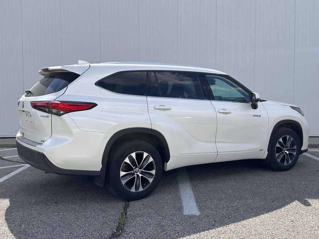2021 Toyota Highlander Hybrid XLE