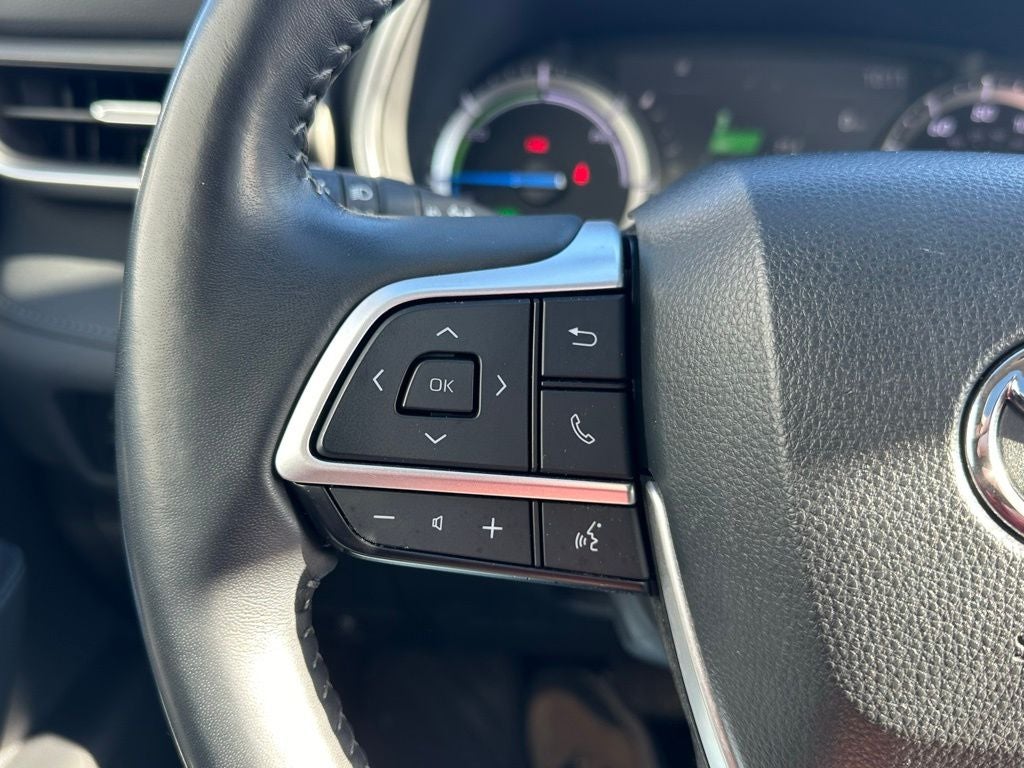 2022 Toyota Highlander Hybrid XLE