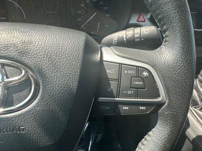 2021 Toyota Sienna XLE 8 Passenger