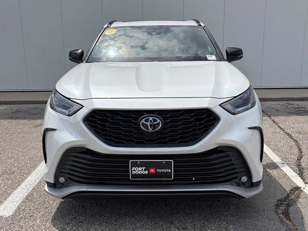2022 Toyota Highlander XSE