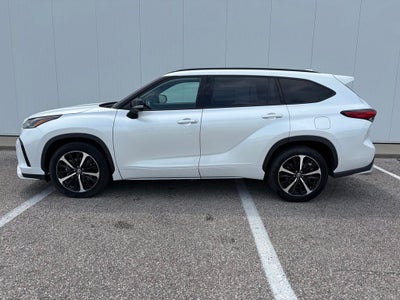 2022 Toyota Highlander XSE