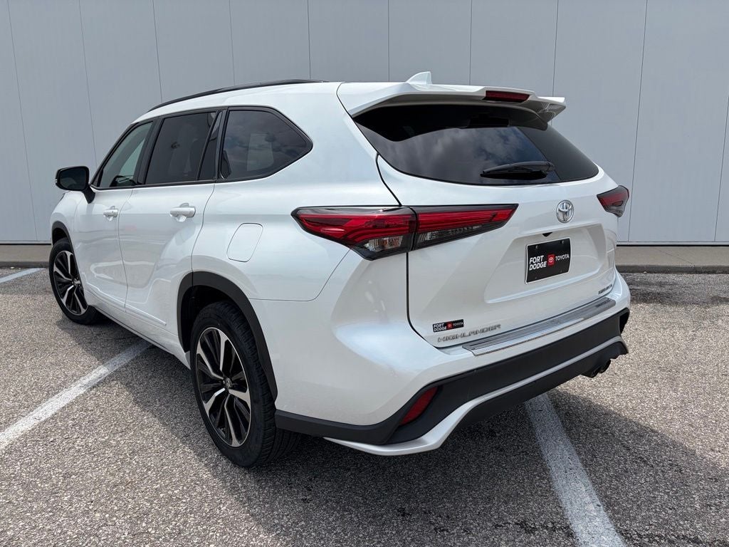 2022 Toyota Highlander XSE
