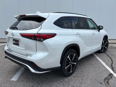 2022 Toyota Highlander XSE
