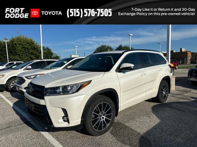 2017 Toyota Highlander SE