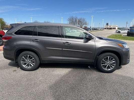 2019 Toyota Highlander XLE in Fort Dodge, IA - Fort Dodge Ford Lincoln Toyota