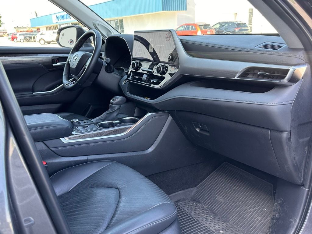2024 Toyota Highlander Platinum