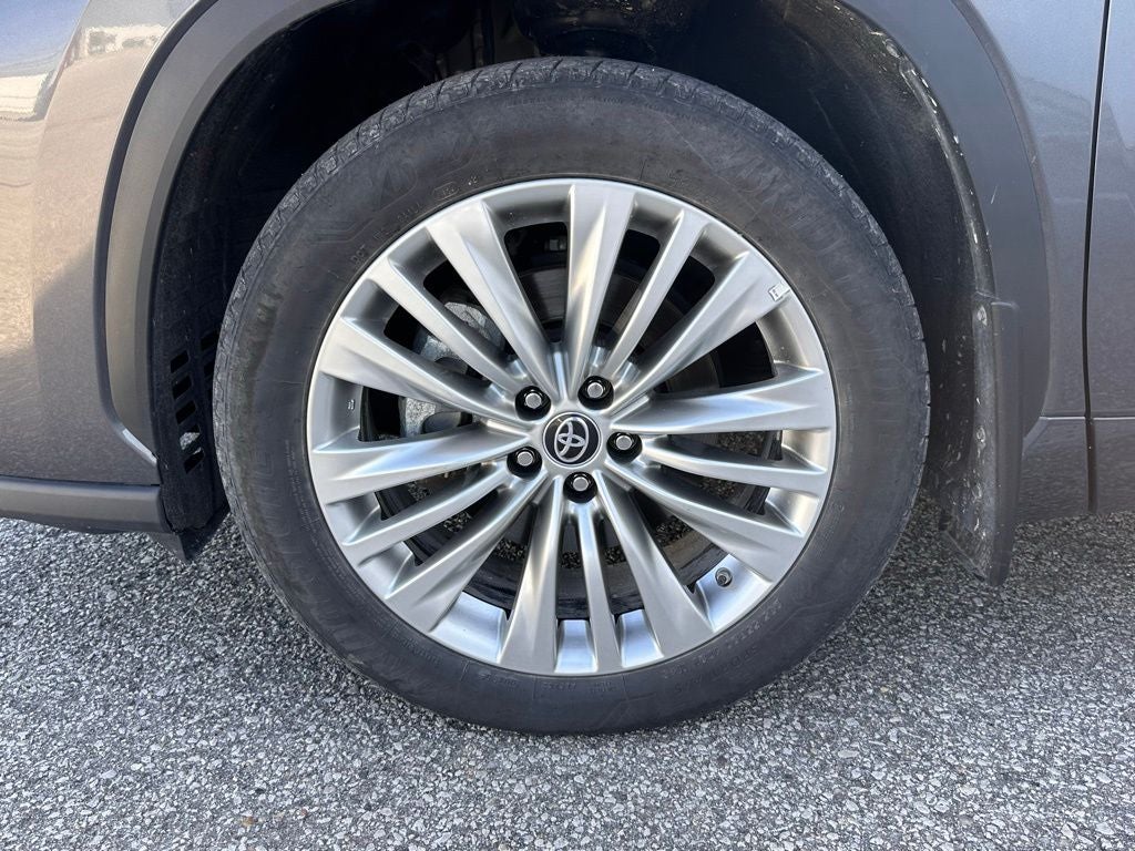 2024 Toyota Highlander Platinum