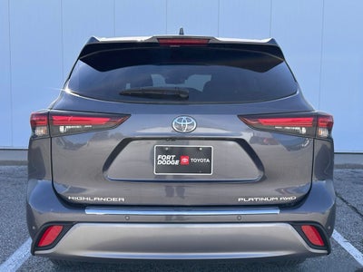 2024 Toyota Highlander Platinum