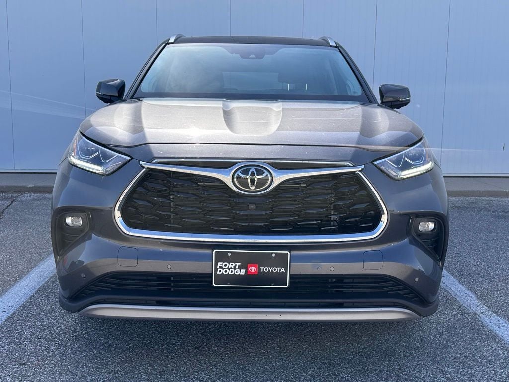 2024 Toyota Highlander Platinum