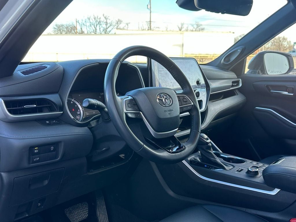 2023 Toyota Highlander XSE