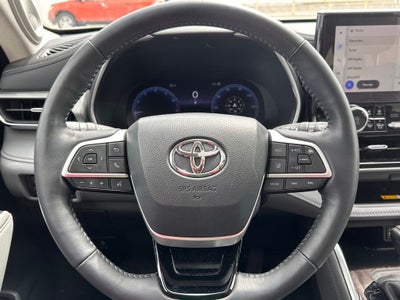 2024 Toyota Highlander Platinum