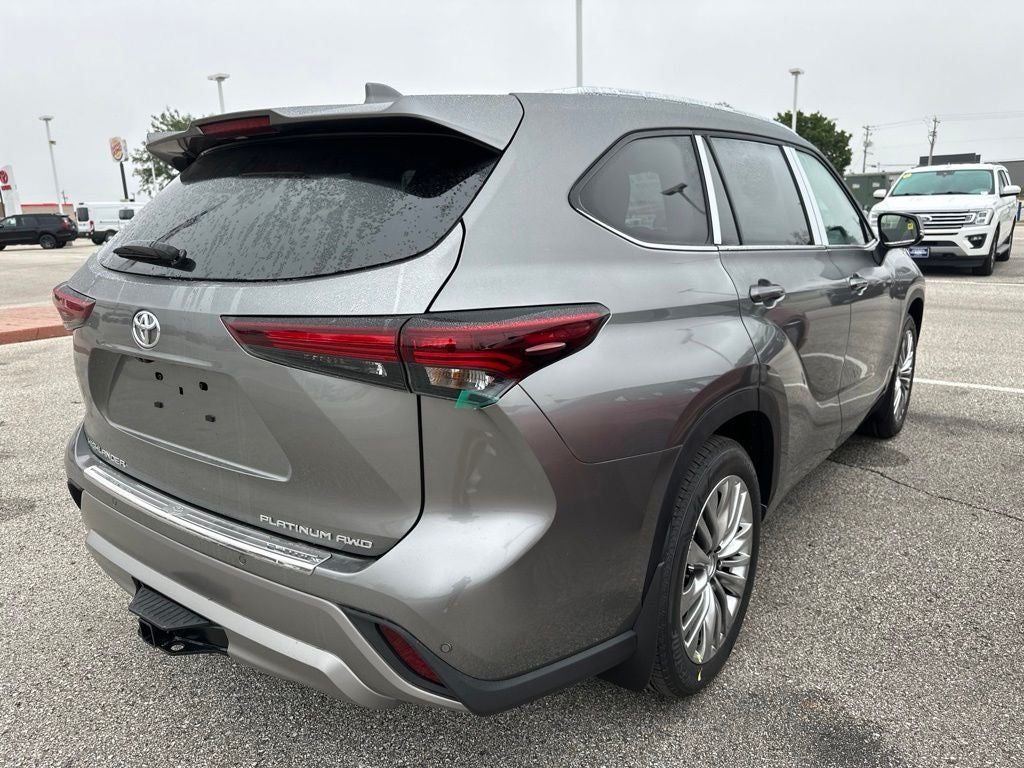 2026 Toyota Highlander Platinum