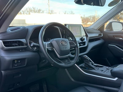 2023 Toyota Highlander XLE