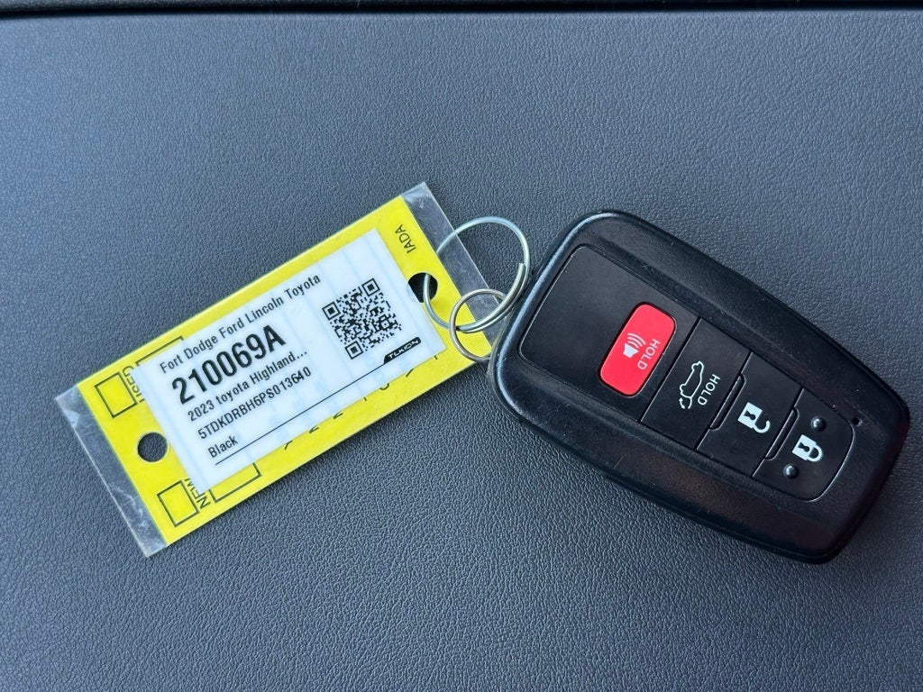 2023 Toyota Highlander XLE