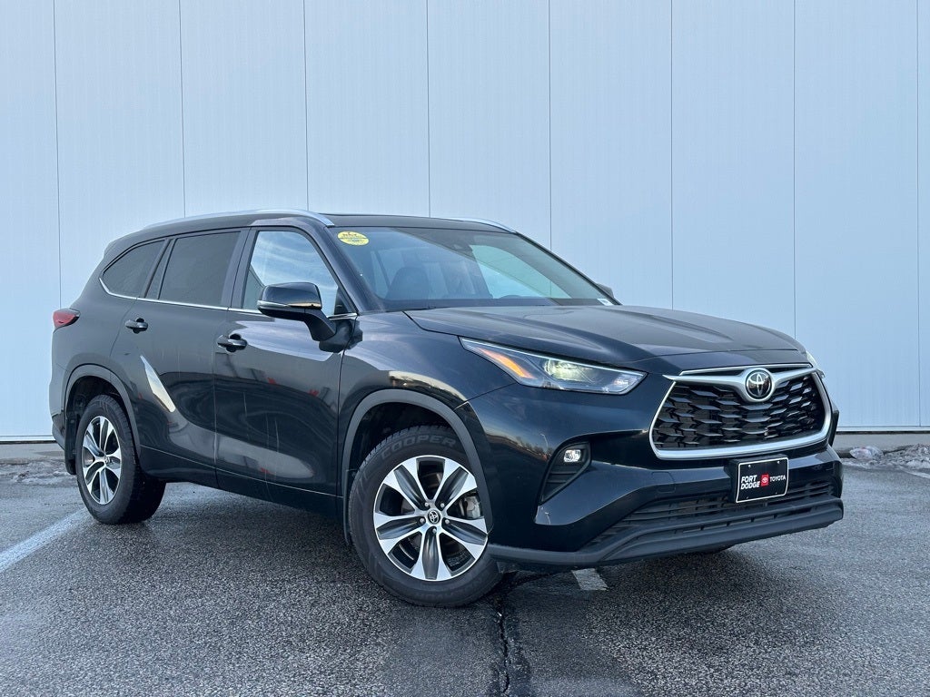 2023 Toyota Highlander XLE