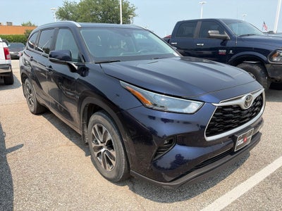 2023 Toyota Highlander XLE
