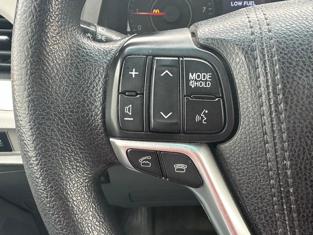 2015 Toyota Sienna LE 7 Passenger