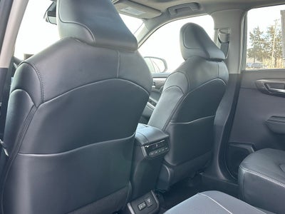 2026 Toyota Highlander Hybrid Limited