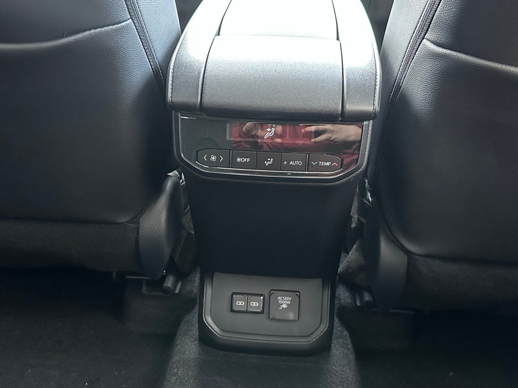 2026 Toyota Highlander Hybrid Limited