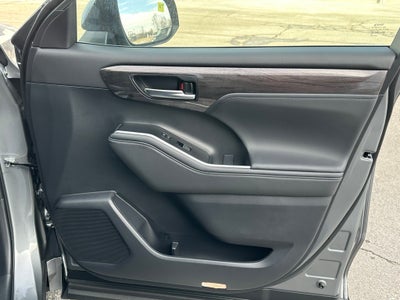 2026 Toyota Highlander Hybrid Limited