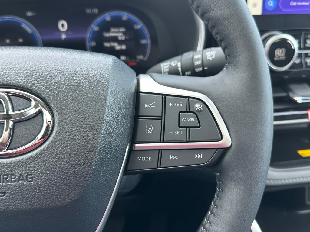 2026 Toyota Highlander Hybrid Limited