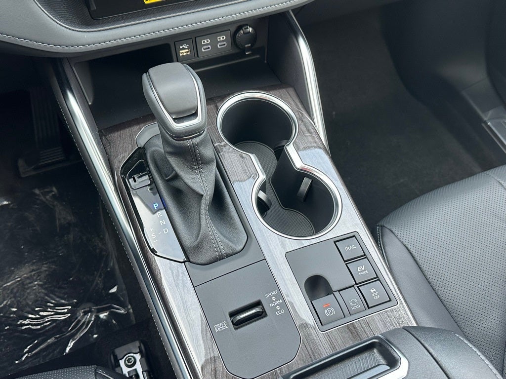 2026 Toyota Highlander Hybrid Limited