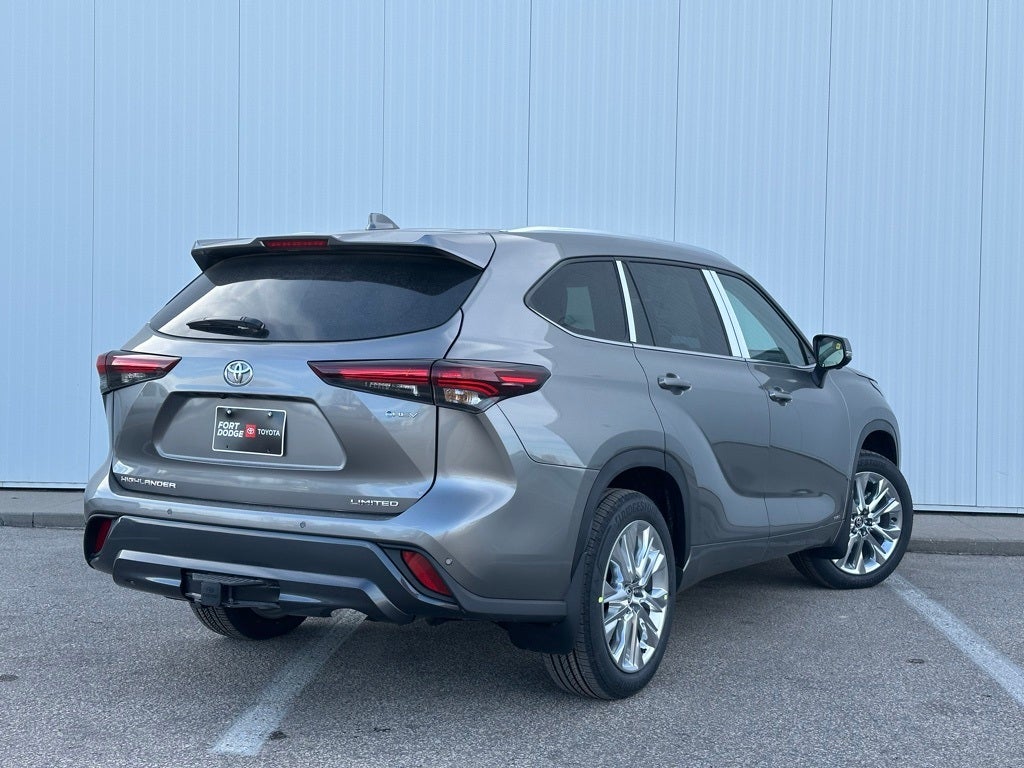 2026 Toyota Highlander Hybrid Limited