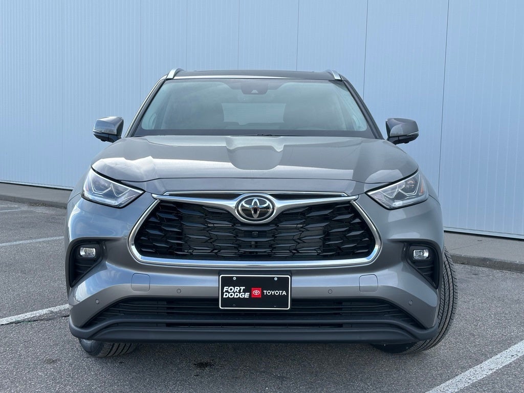 2026 Toyota Highlander Hybrid Limited