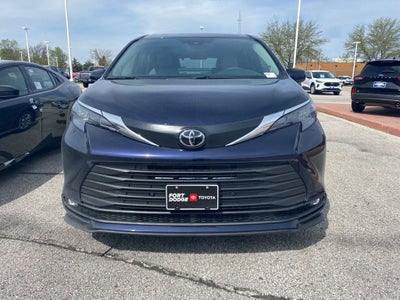 2026 Toyota Sienna XLE 7 Passenger