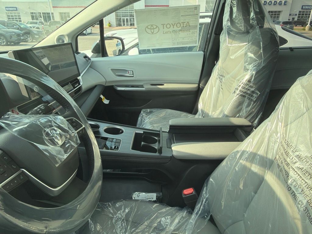 2026 Toyota Sienna XLE 7 Passenger
