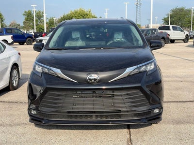2026 Toyota Sienna XLE 7 Passenger