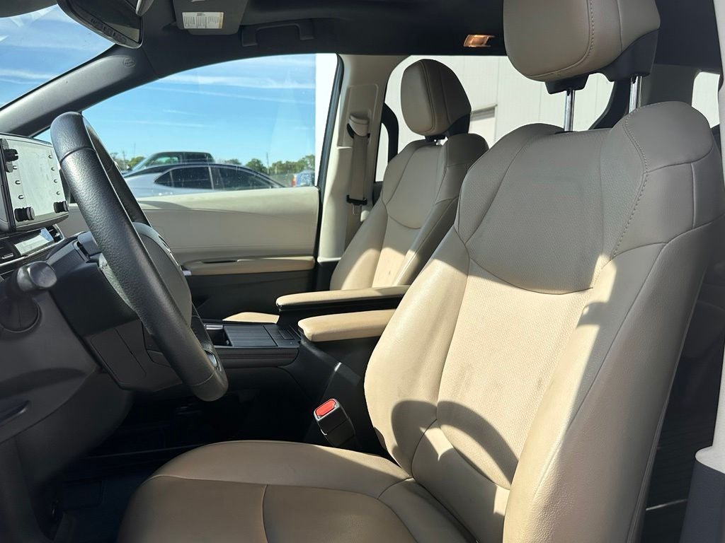 2021 Toyota Sienna XLE 7 Passenger
