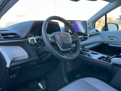 2026 Toyota Sienna XLE 7 Passenger