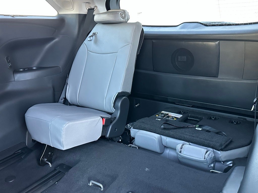 2026 Toyota Sienna XLE 7 Passenger