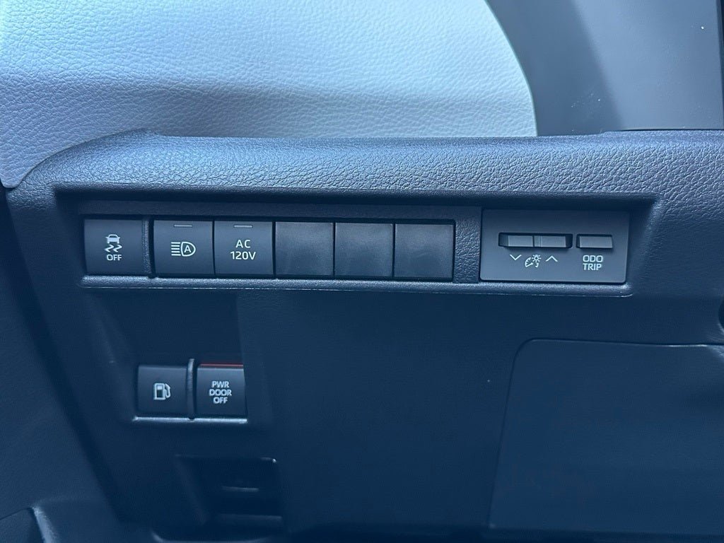 2026 Toyota Sienna XLE 7 Passenger