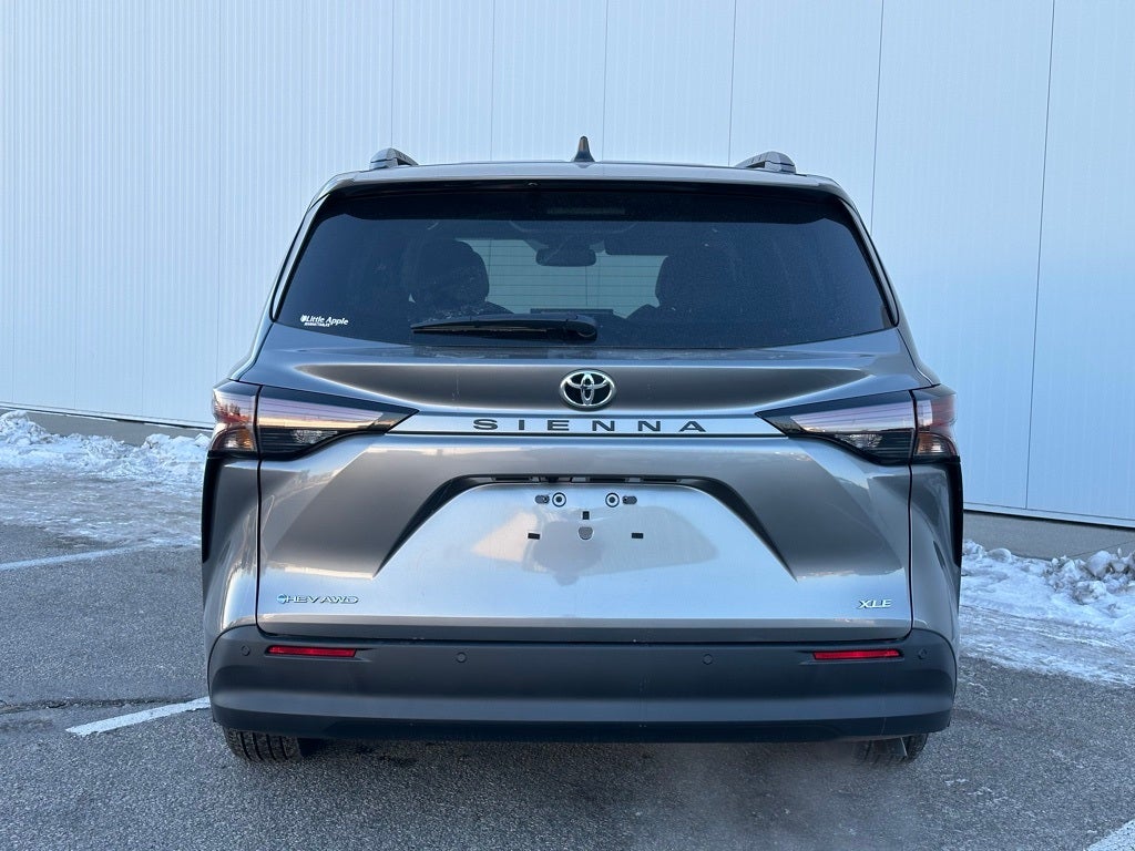 2026 Toyota Sienna XLE 7 Passenger