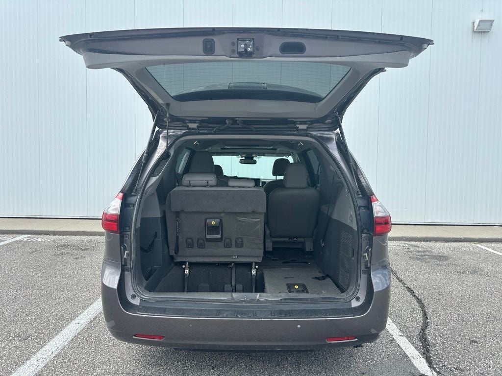 2020 Toyota Sienna XLE Premium 8 Passenger