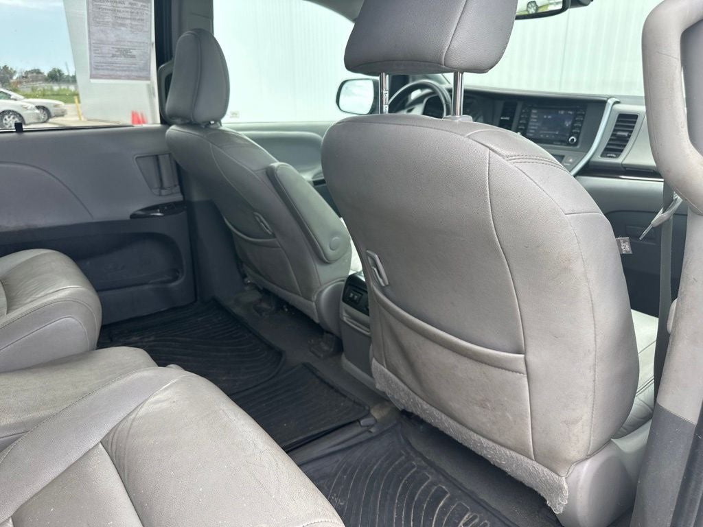 2020 Toyota Sienna XLE Premium 8 Passenger