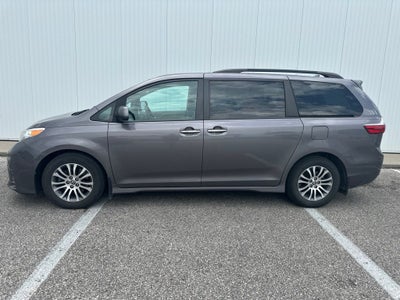 2020 Toyota Sienna XLE Premium 8 Passenger