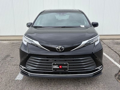 2026 Toyota Sienna Limited 7 Passenger
