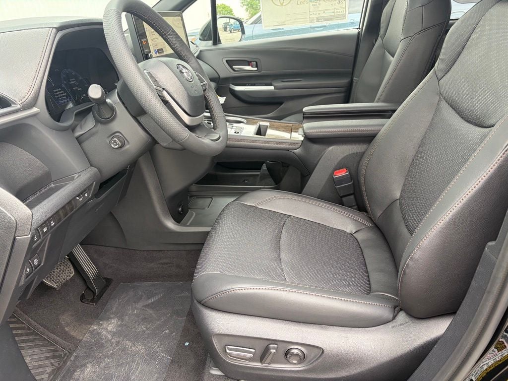 2026 Toyota Sienna Limited 7 Passenger